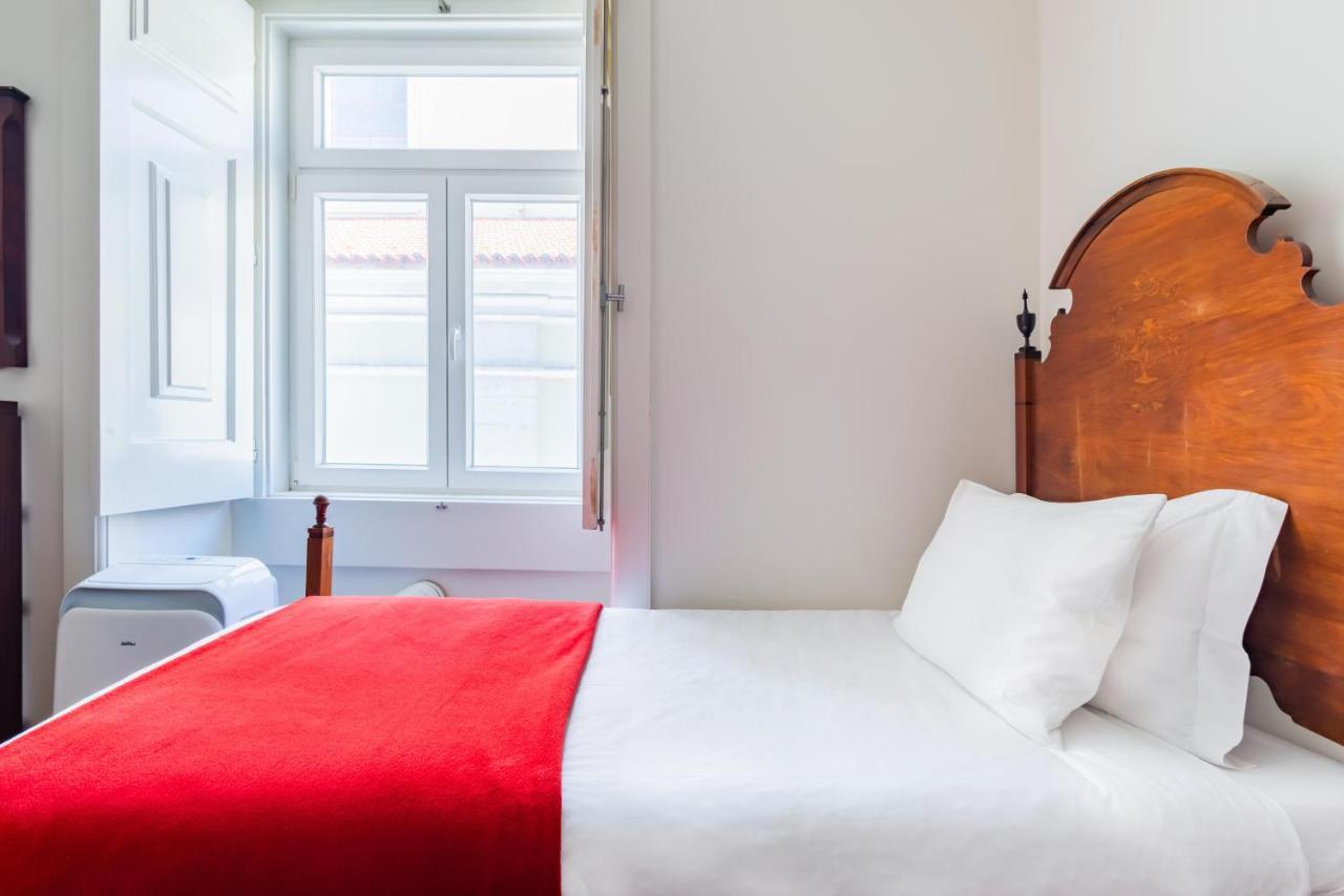 Chiado Prime Garrett Apartment Lisbona Esterno foto